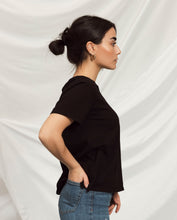 Load image into Gallery viewer, Women's Essential Tee (Standard Fit - Black)