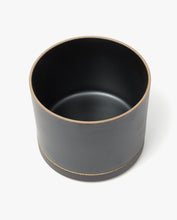 Load image into Gallery viewer, Hasami Large Planter (Matte Black)