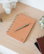 Load image into Gallery viewer, Discbound Heirloom Journal (Natural)