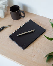 Load image into Gallery viewer, Discbound Heirloom Journal Bundle (Black Journal + 3 Refills)