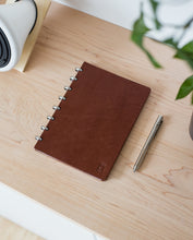 Load image into Gallery viewer, Discbound Heirloom Journal Bundle (Brown Journal + 3 Refills)
